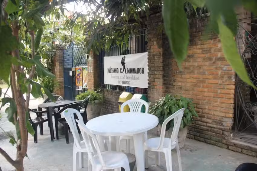 Pousada e Hostel Jo&atilde;ozinho Caminhador