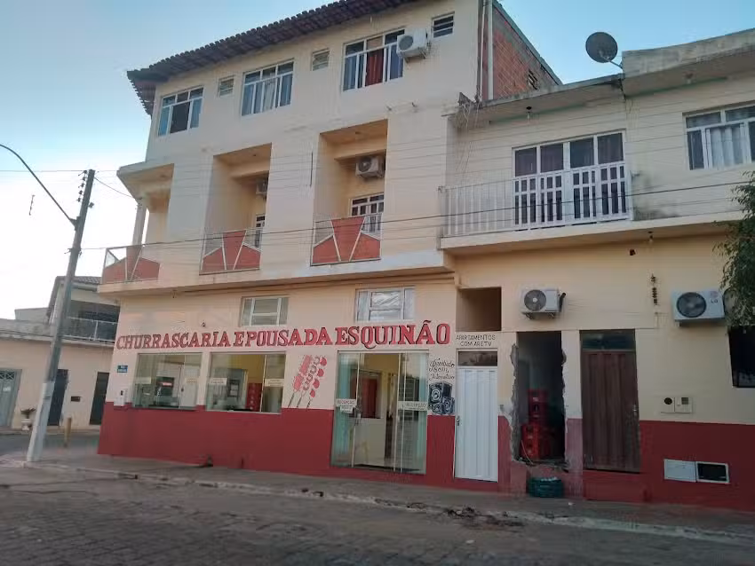 Pousada e Restaurante Esquin&atilde;o