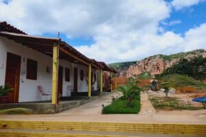 Pousada e restaurante trilha da capivara pr&oacute;ximo a Serra da capivara