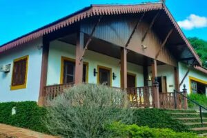 Pousada Fazenda Pinhalzinho B&B