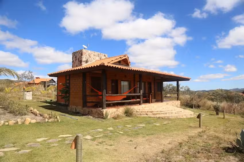 Pousada In&aacute;cia