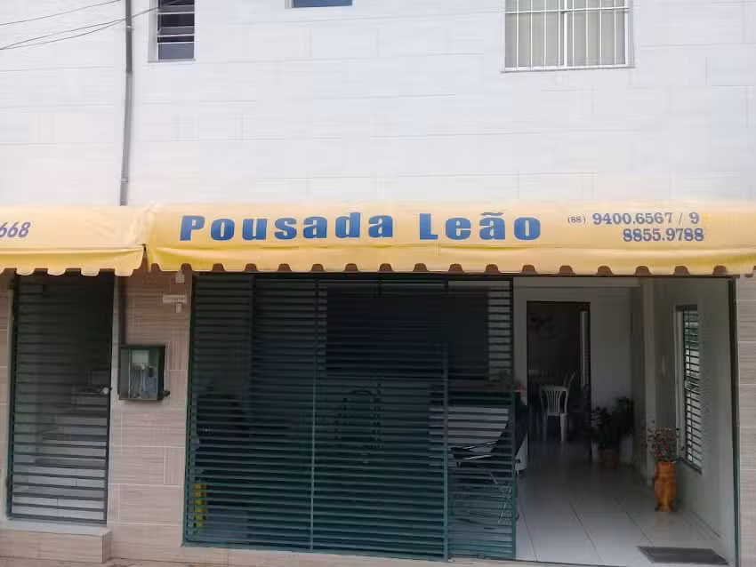 Pousada Le&atilde;o