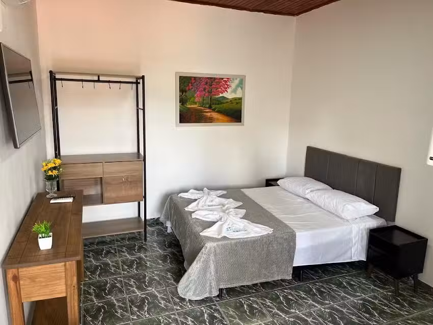 POUSADA LUZI&Acirc;NIA