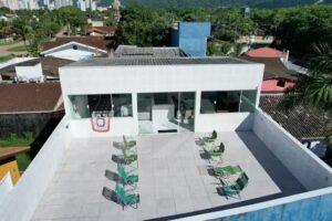 Pousada Maranata (Suites para 2 ou 3 pessoas). Alugamos tambem fixo para estudantes da Unaerp e Unoeste.