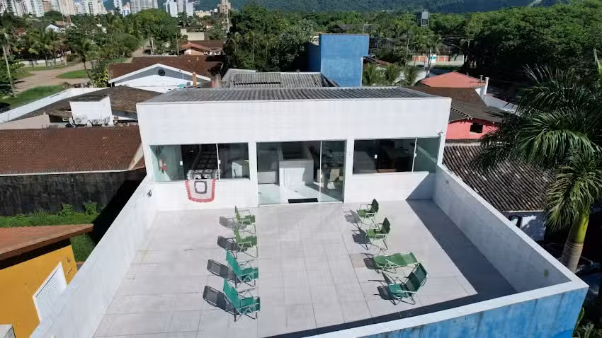 Pousada Maranata (Suites para 2 ou 3 pessoas). Alugamos tambem fixo para estudantes da Unaerp e Unoeste.