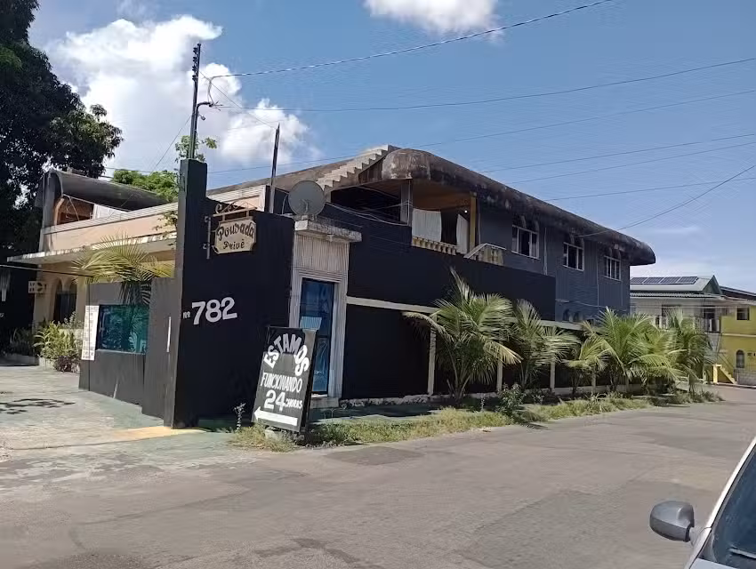 Pousada Priv&ecirc; E