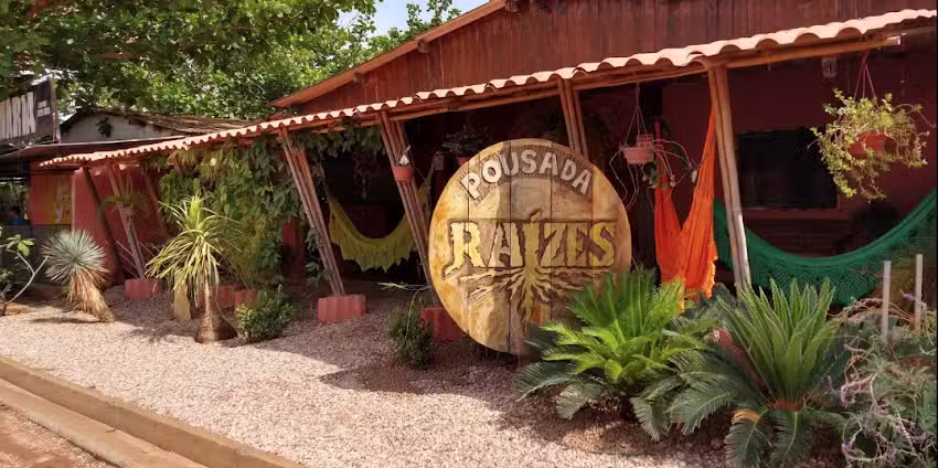 Pousada Ra&iacute;zes