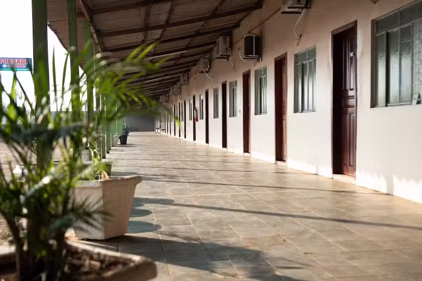 POUSADA REAL DAS FLORES