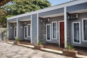 Pousada Recanto Beach House – Cabo Frio – Unamar – 1 min a pé da praia – Condomínio Florestinha – Cabo Frio – RJ