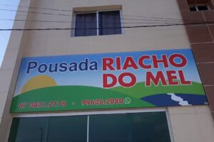 Pousada Riacho do Mel