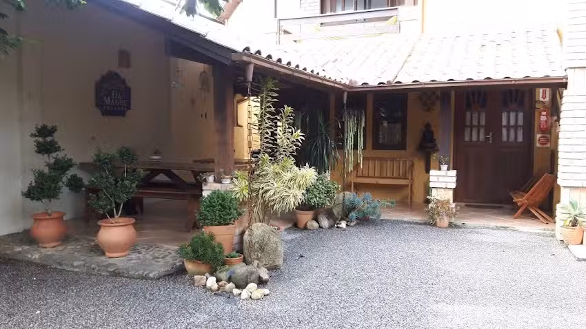 Pousada Santu&aacute;rio da Madre