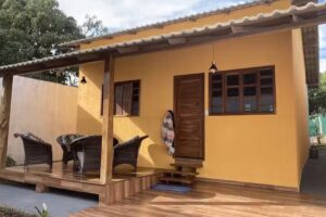 Pouso do Beija Flor e flor de pitanga