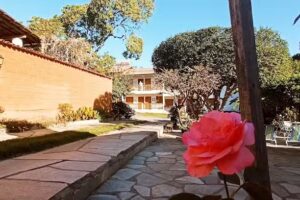 Pouso Vov&oacute; Laurinda, Piren&oacute;polis