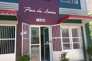 Praia dos Amores Hostel