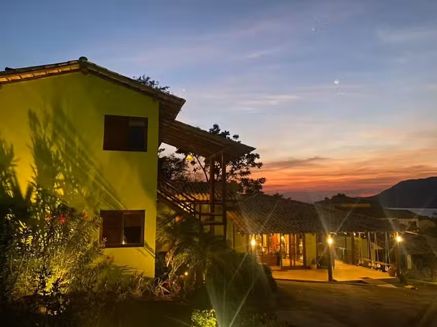 Pura Vida Guest House
