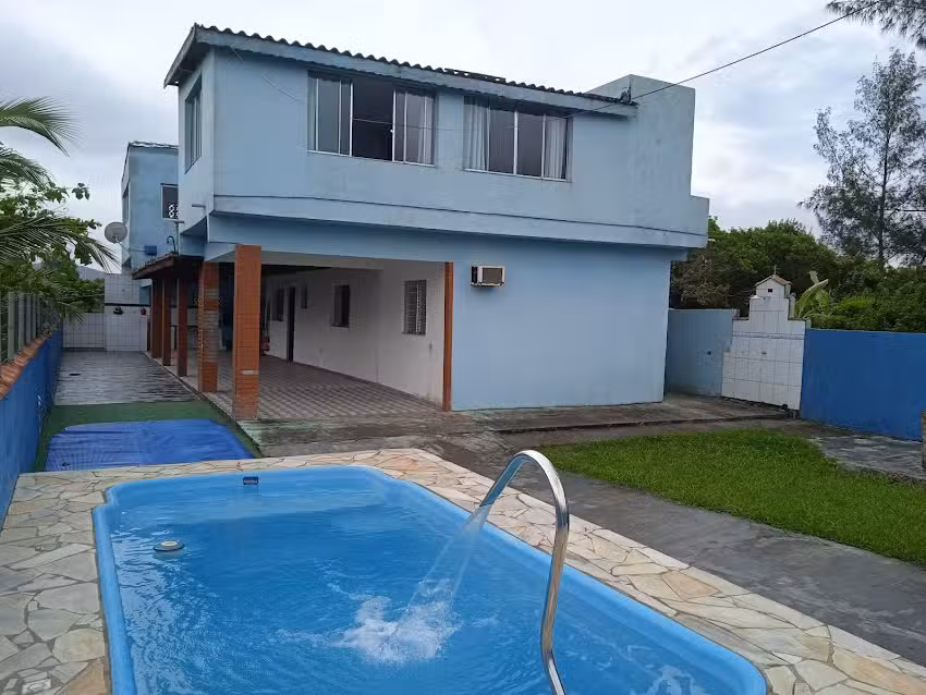 Quiosque e hospedagem bora l&aacute;