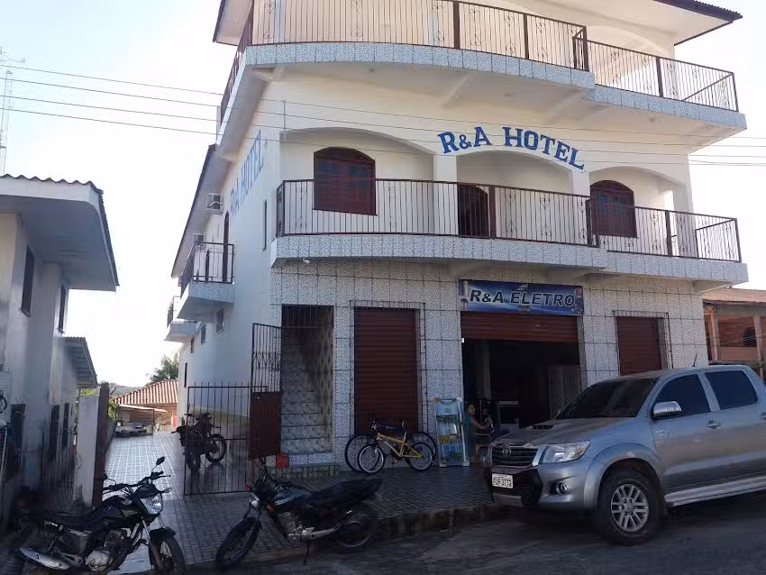 R&A Hotel