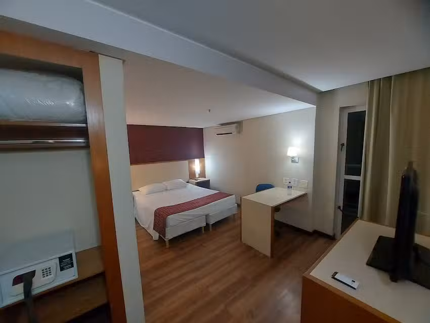 Rede Andrade CWB Hotel