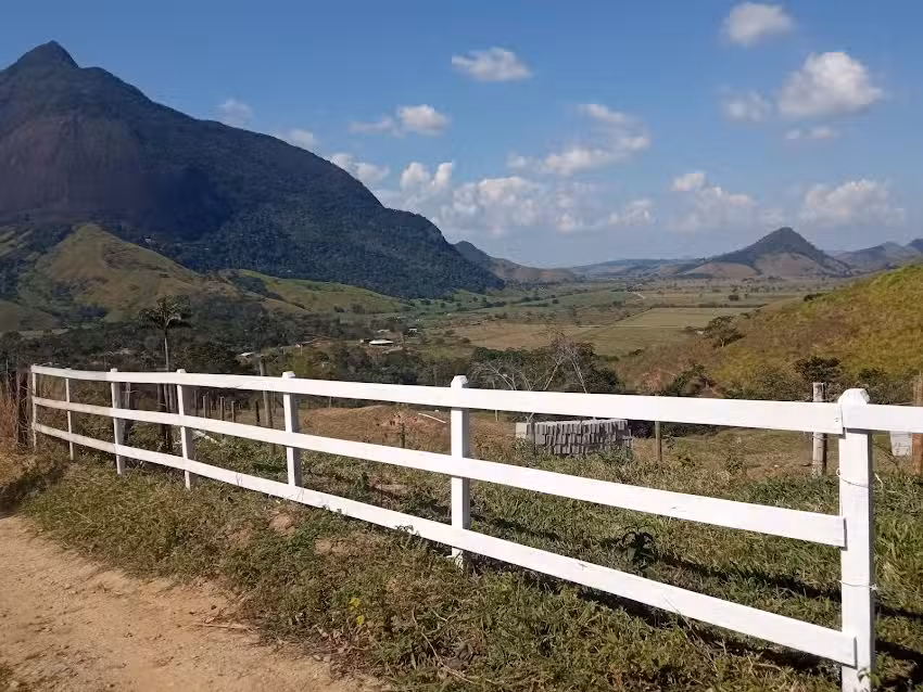 Ref&uacute;gio Dos Rocha