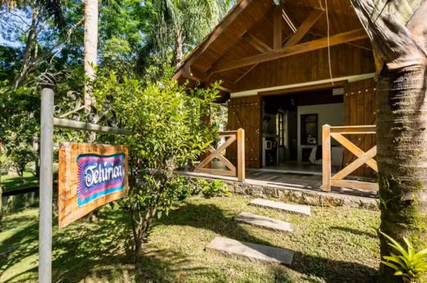 Ref&uacute;gio Rock Rural Chal&eacute;s Itapema-SC