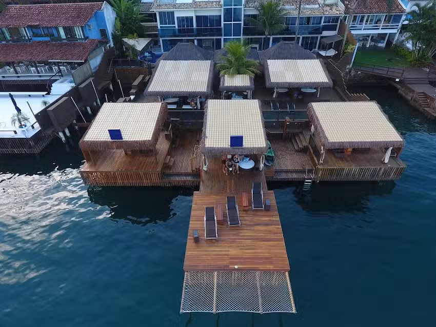 Resid&ecirc;ncia Angra Deep Blue
