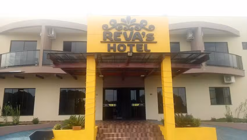 Reva&rsquo;s Restaurante-Hotel