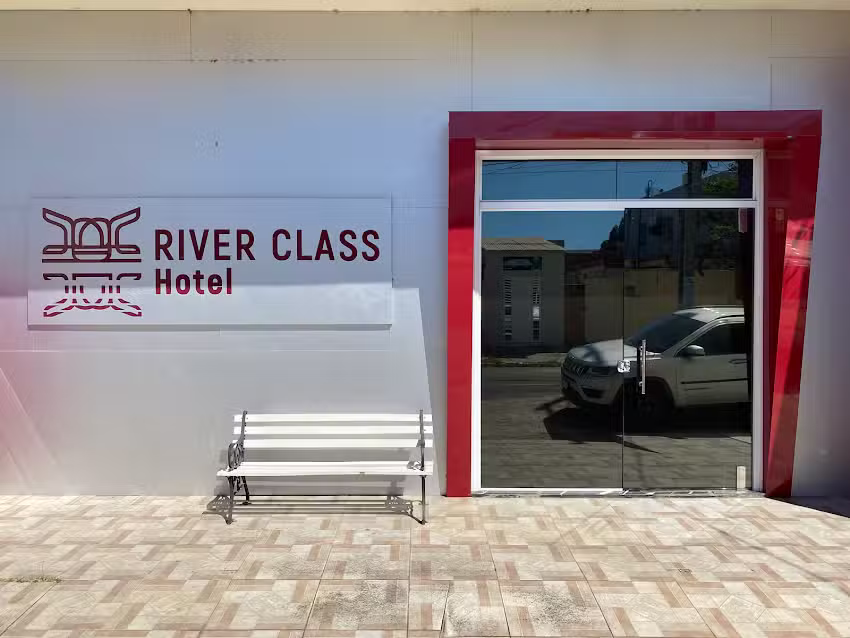 River Class Hotel