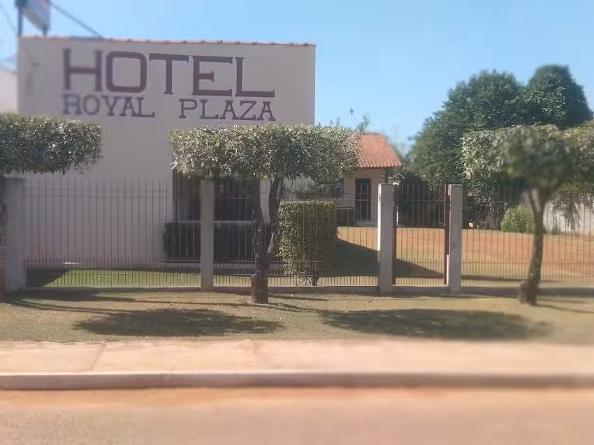 ROYAL PLAZA HOTEL