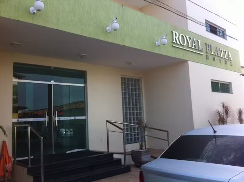 Royal Plazza Hotel