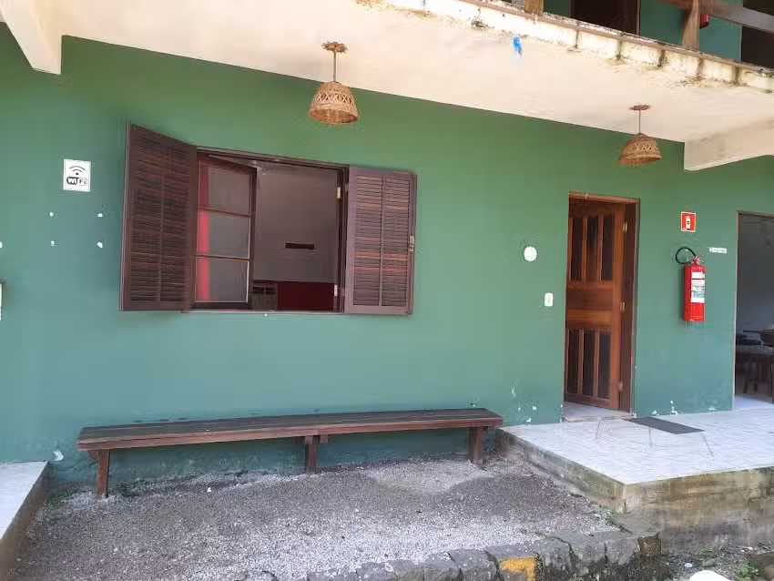 Saru&ecirc; Surf Lodge