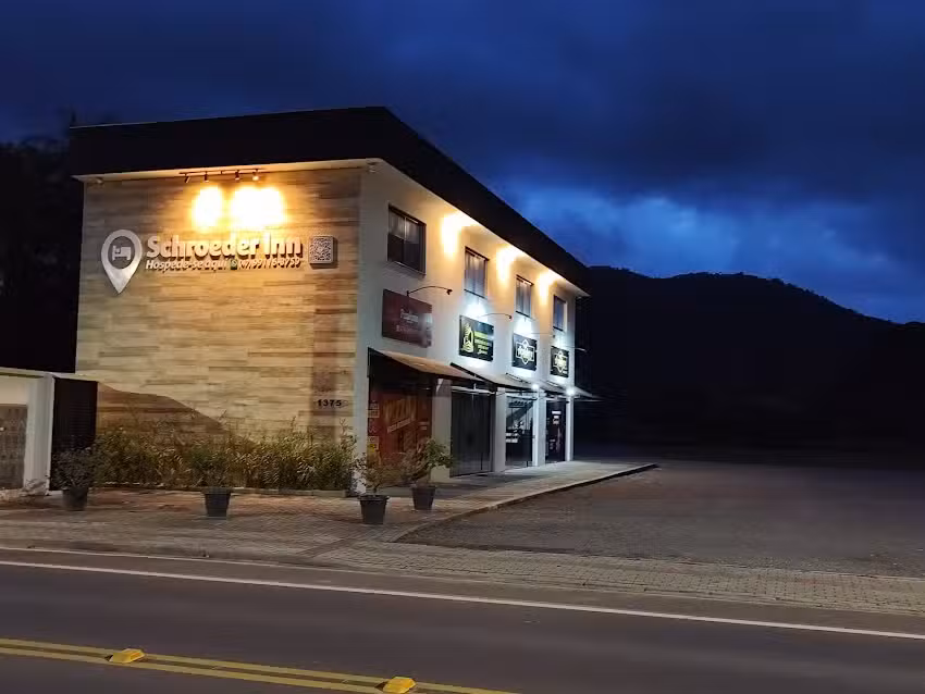 SCHROEDER INN &ndash; Hotel
