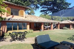 Sin Fronteras Guest House