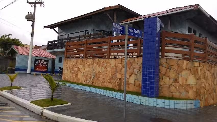 Sinpeem Peru&iacute;be Hotel