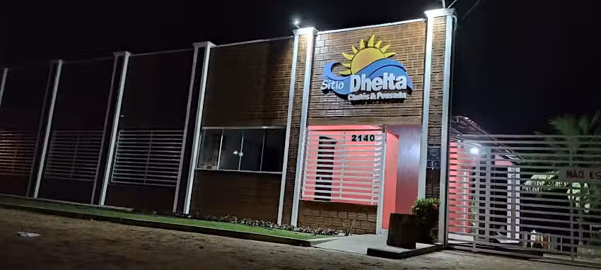 S&iacute;tio Dhelta Chal&eacute;s Pousada