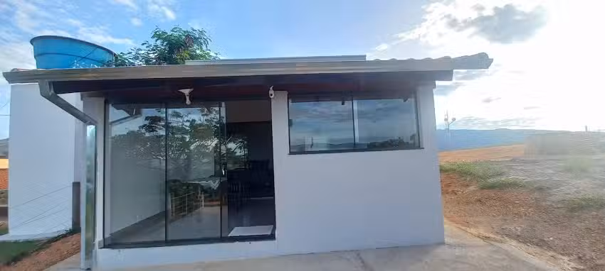 S&iacute;tio e Chal&eacute;s Santa Terezinha