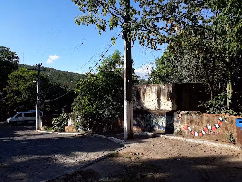 Su&iacute;te em Len&ccedil;&oacute;is