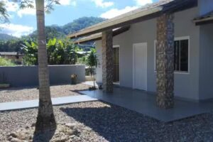 SU&Iacute;TES GARDEN