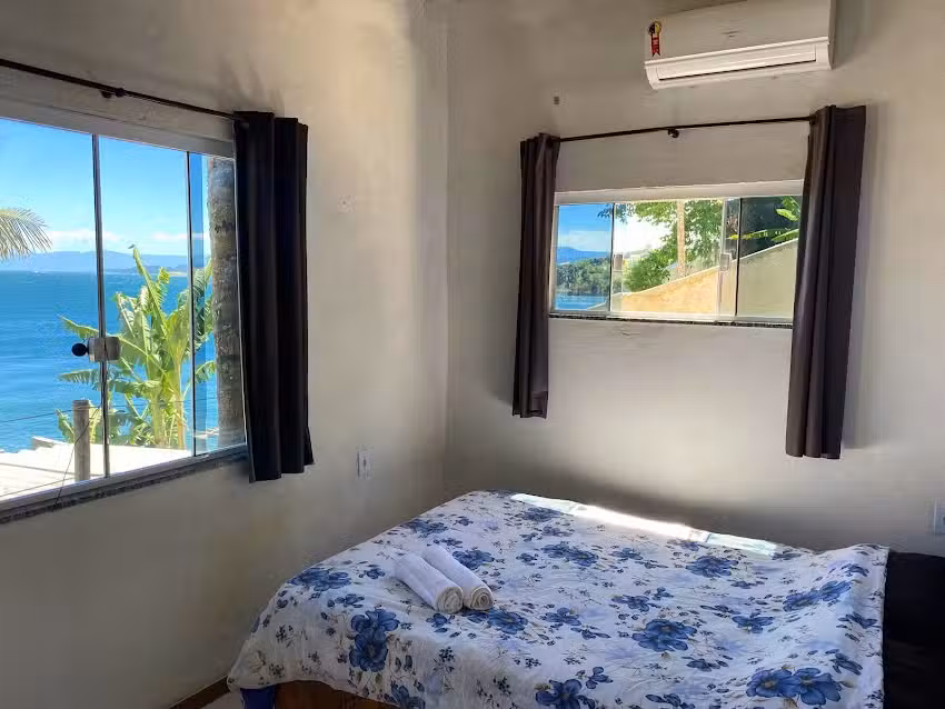 Su&iacute;tes Mar do Leste