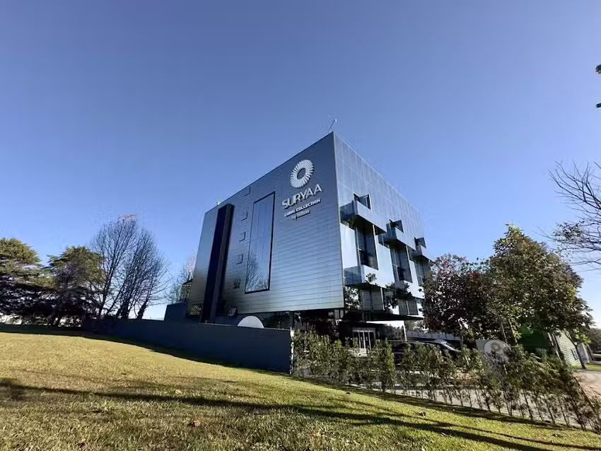 Suryaa Hotel Pinhais, Curio Collection by Hilton