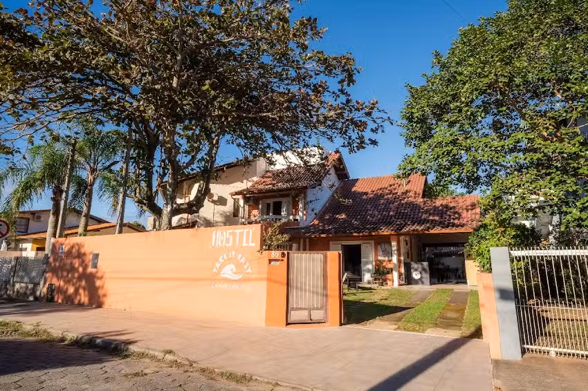 Take it Easy &ndash; Hostel