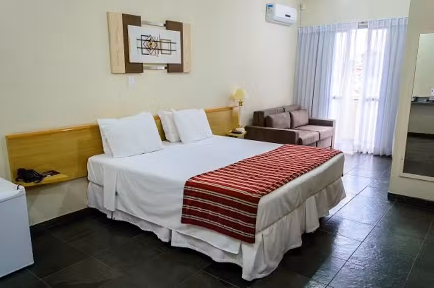 The Hill Hoteis Apart Suites