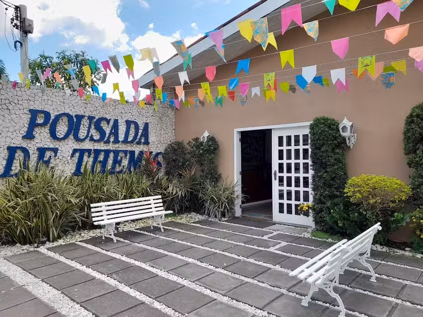 Themis Pousada