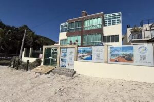 Triplex P&eacute; na Areia Bombinhas