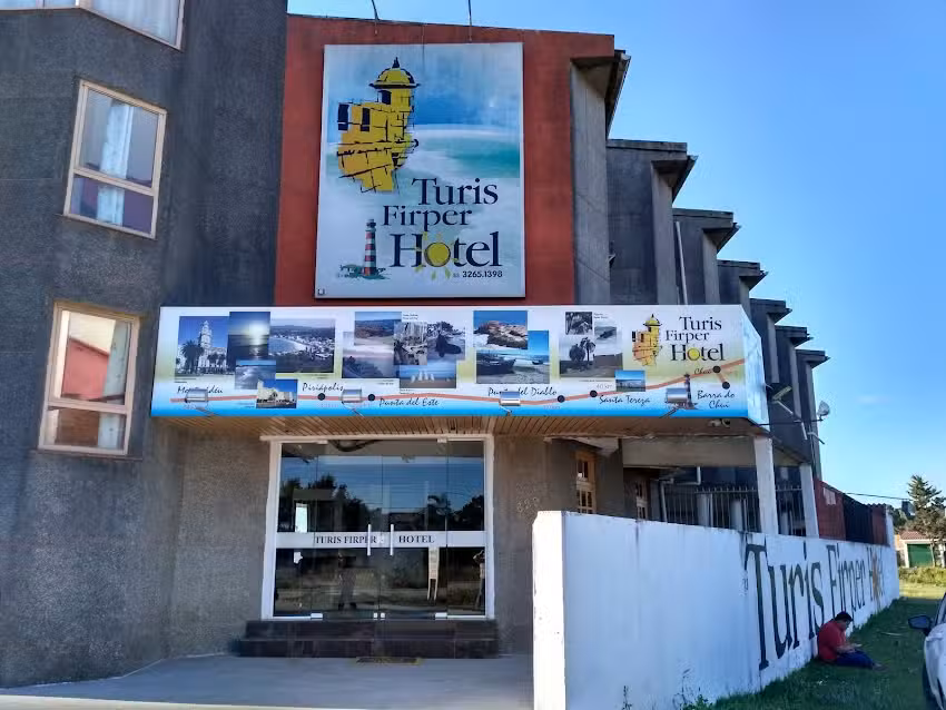Turis Firper Hotel