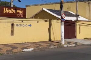 Unibar&atilde;o Hotel