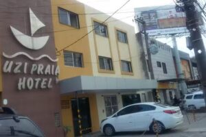 Uzi Praia Hotel