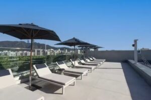 Venit + Mio Barra Hotel