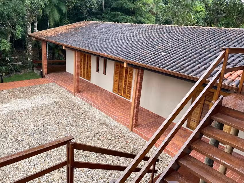 Vila Guara&uacute;