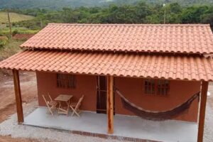 Vila Sincor&aacute; &ndash; chal&eacute; para 4 pessoas com cozinha a 1 km da cachoeira do Burac&atilde;o