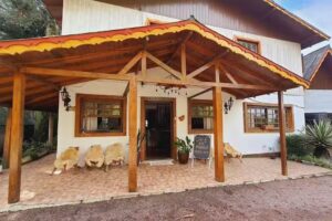 Villa Chal&eacute;s Gramado &ndash; OH HOT&Eacute;IS